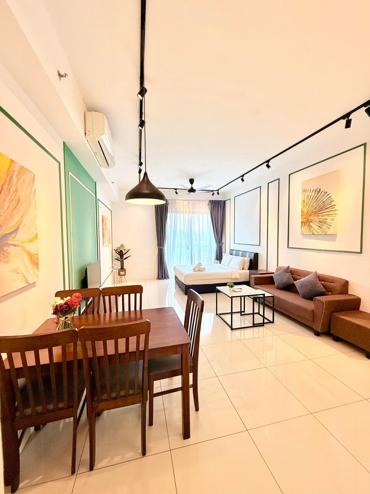 Chamber Kl By Sleepy Owl Kuala Lumpur
