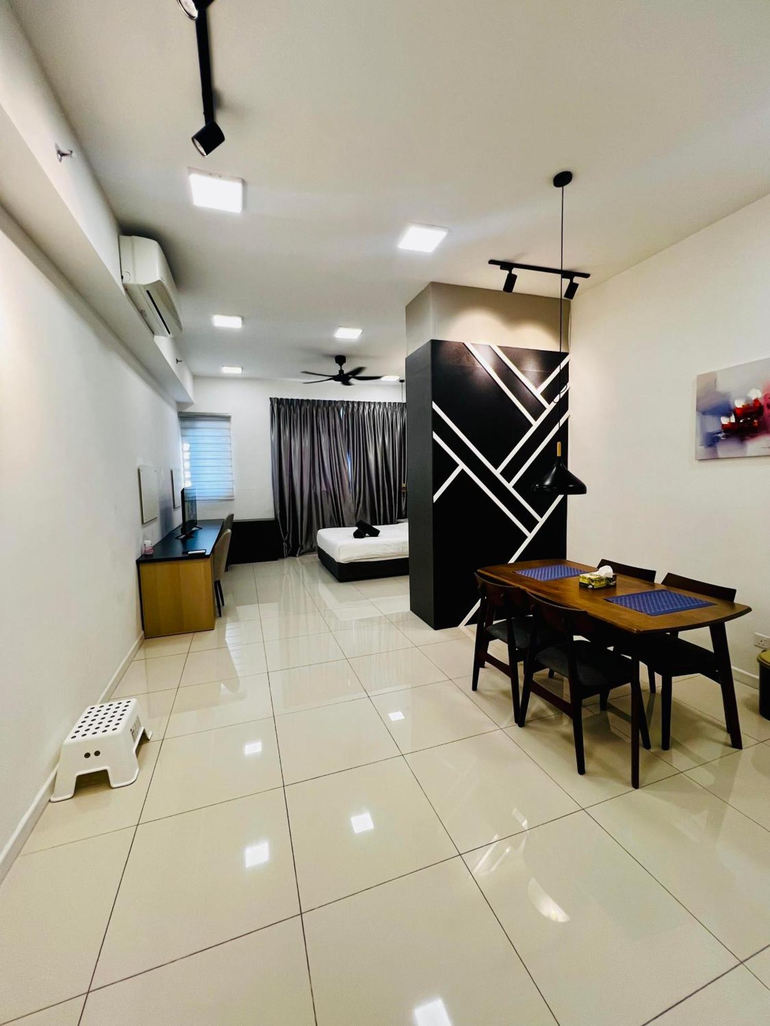 Chamber Kl By Sleepy Owl Hotel