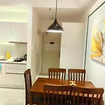 Chamber Residence Kl By Sleepy Owl Suites