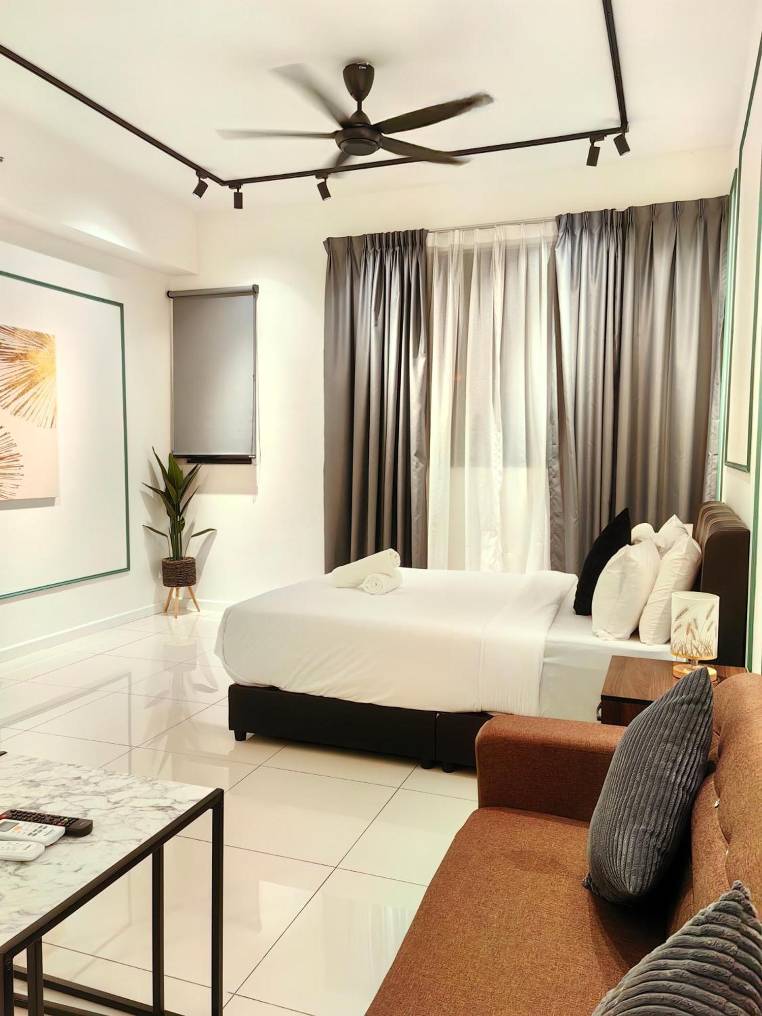 Chamber Kl By Sleepy Owl Hotel